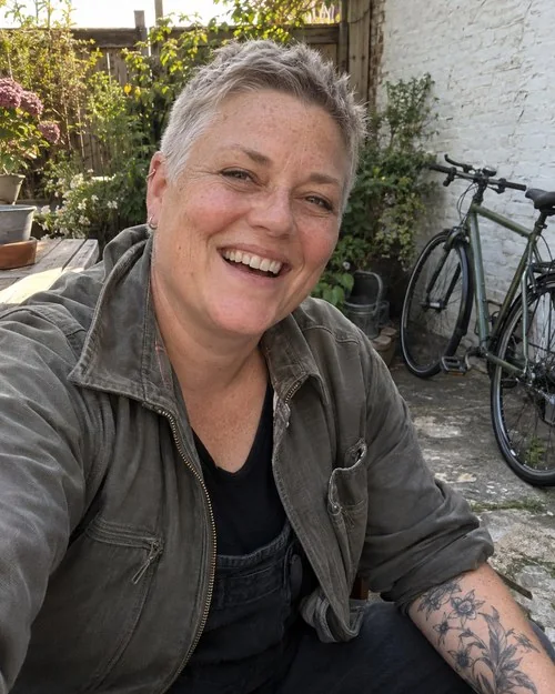 Delphine, 48 ans à Le Mans