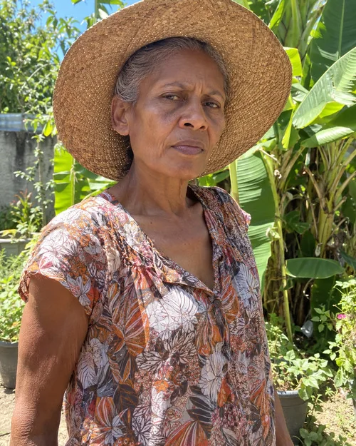 Sophie, 62 ans à Saint-Denis (La Réunion)