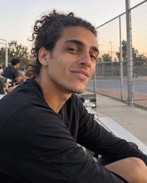 Romain, 24 ans à Aubervilliers