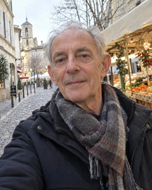 Henri, 68 ans à Montreuil