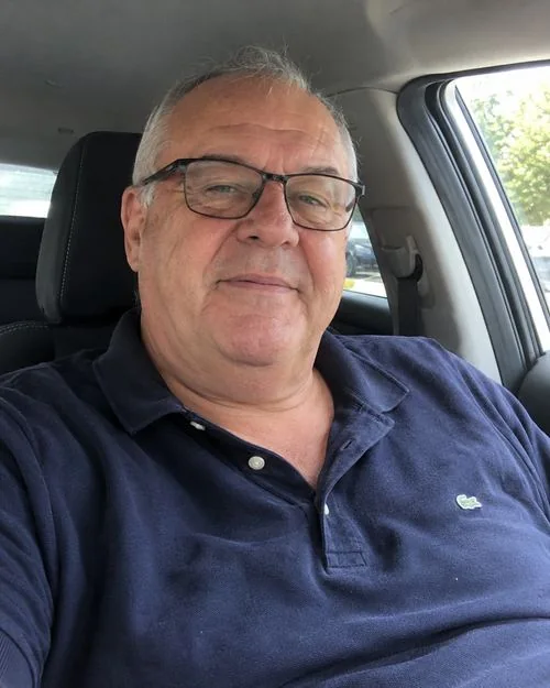 Patrick, 64 ans à Nantes