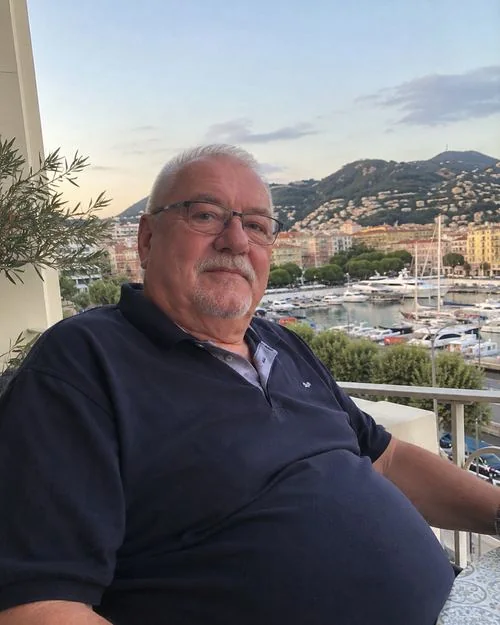 Georges, 67 ans à Nice